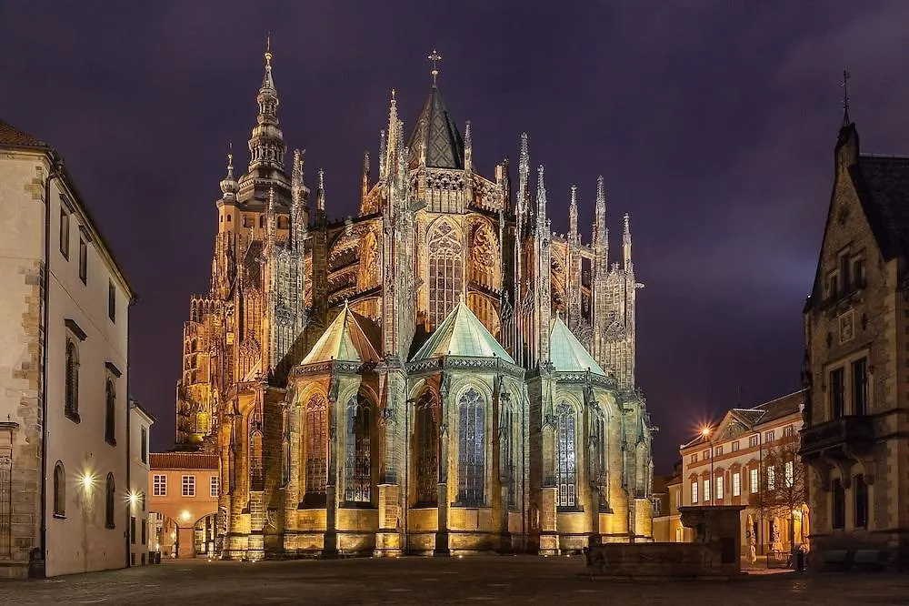 Vienna House By Wyndham Diplomat Prague Hotel 4*,