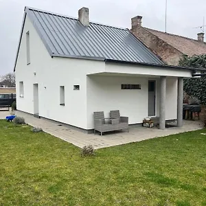  Vila Cely Dum + Zahrada Česká republika