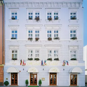 Szálloda Arbes, Prága