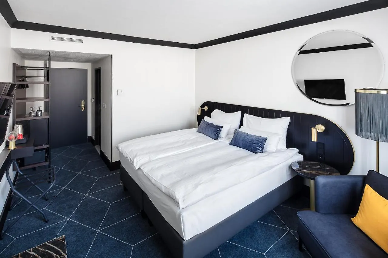 Hotel Vienna House Diplomat Prague 4*,